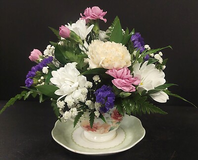 AF Teacup Bouquet