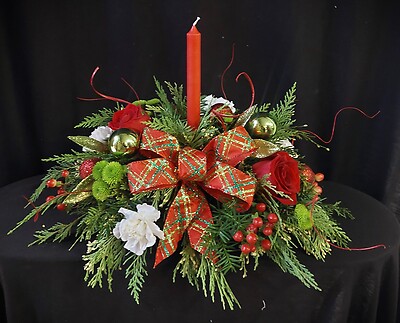 Arnold Florist Christmas Spirit Centerpiece