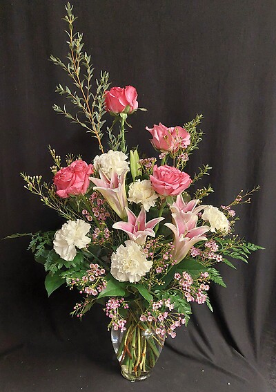 AF Valentine&#039;s Heart Rose and Lily Bouquet